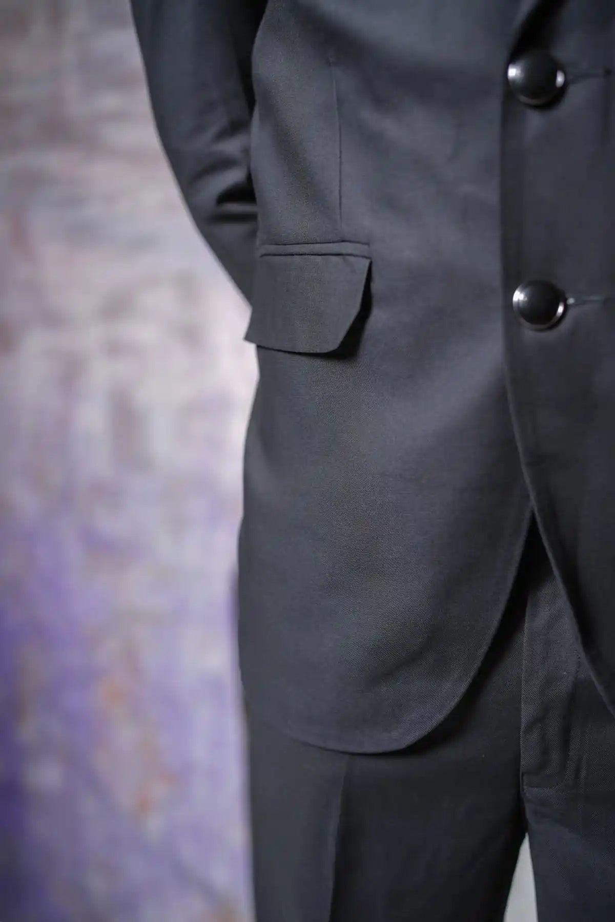 Modern Black Three-Piece Suit, 3-PC Suit - Kavarsa